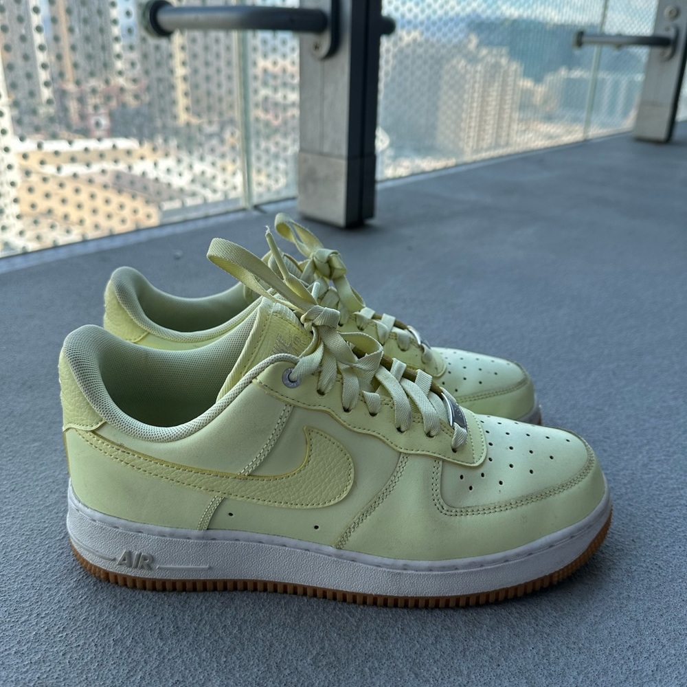 Air Force 1 Women’s 8.5